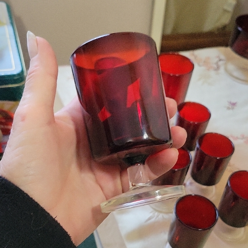 1970s Retro Luminarc Cavalier Ruby Red Glass Set France - Picture 4 of 5